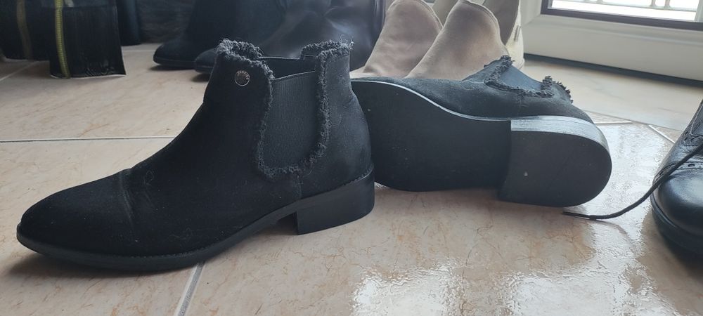 Lote de 8 pares de botas