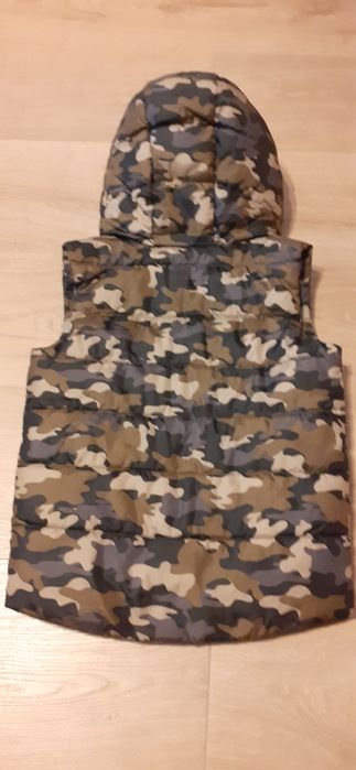 Kamizelka bezrękawnik Sinsay 116 moro