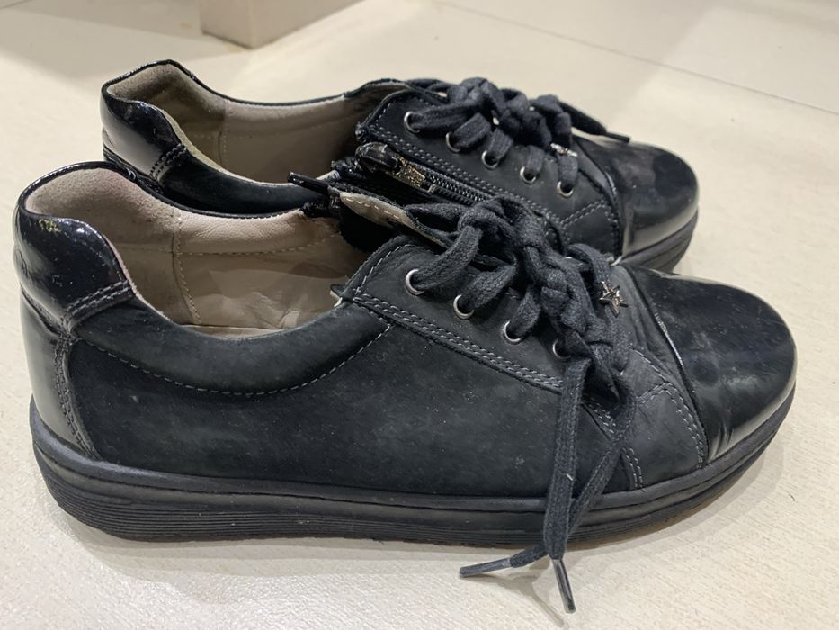 Czarne skórzane buty Lasocki rozmiar 36