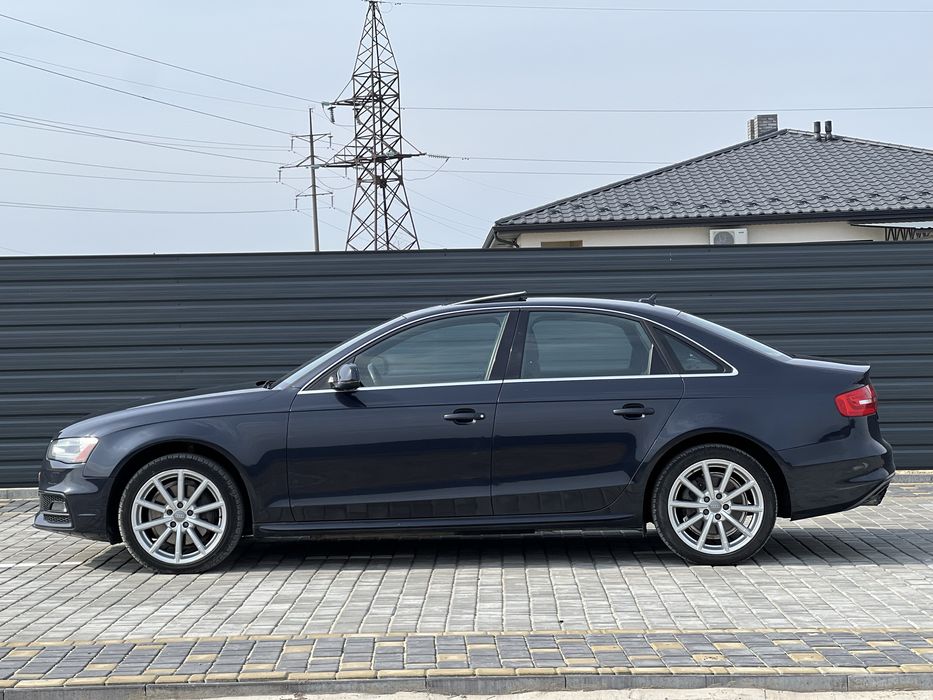 Продам Ауді а4б8 2.0 бензин 2015 р