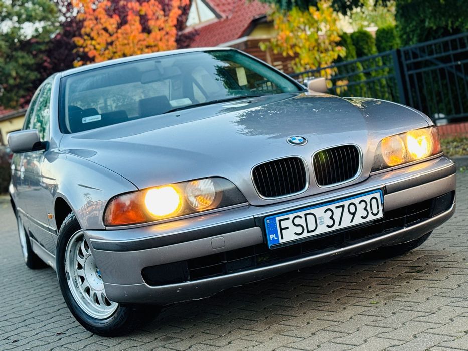 BMW Seria 5 2.5 Diesel . Niezawodny . Ładny Stan . Nowe Wtryski . Zarejestrowany