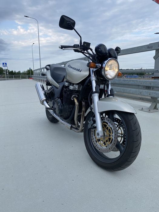 Kawasaki ZR7 750