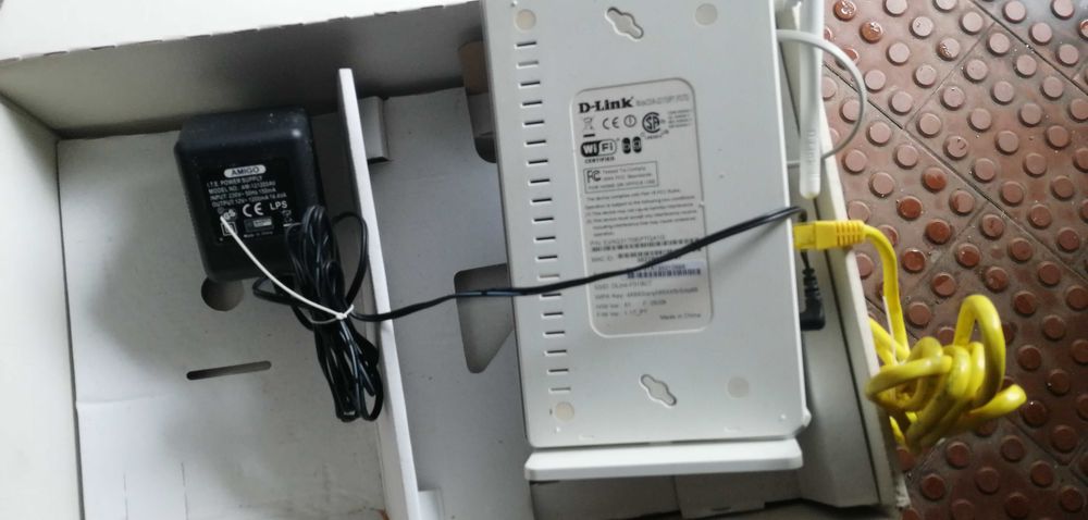 Material eletrico PC/telefone