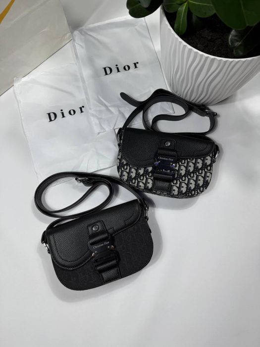 Сумка/Аксесуар Dior через плече