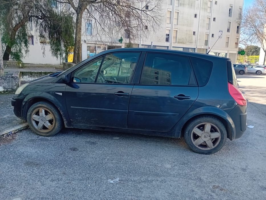 Renault megane senic 2006, 5 lugares, carro de dia a dia e económico