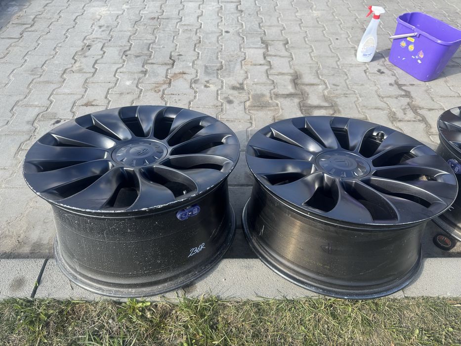 Розпаровка, поштучно Диски r21 tesla model Y, 5x114.3 Performance
