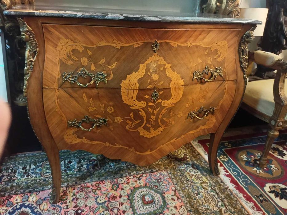 Cómoda Dona Maria Barriga 2