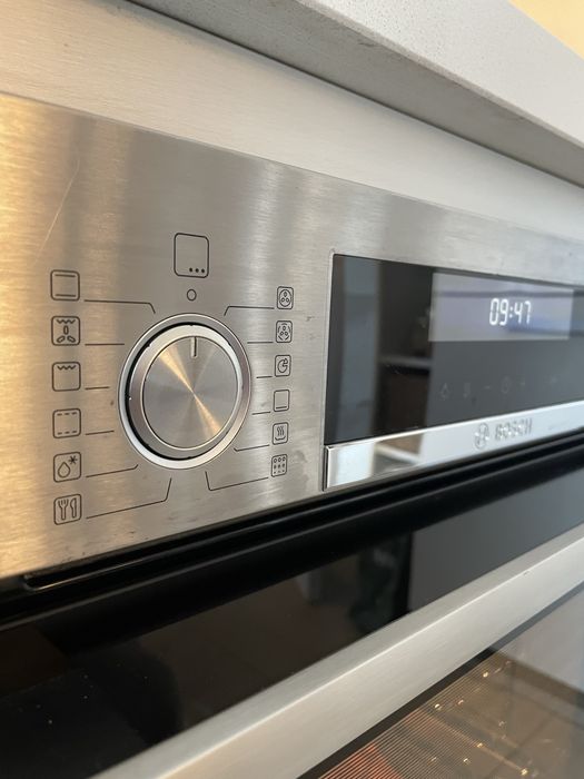 Forno Bosch Série 6 HBA5780S00 – Pirolítico – Excelente Estado