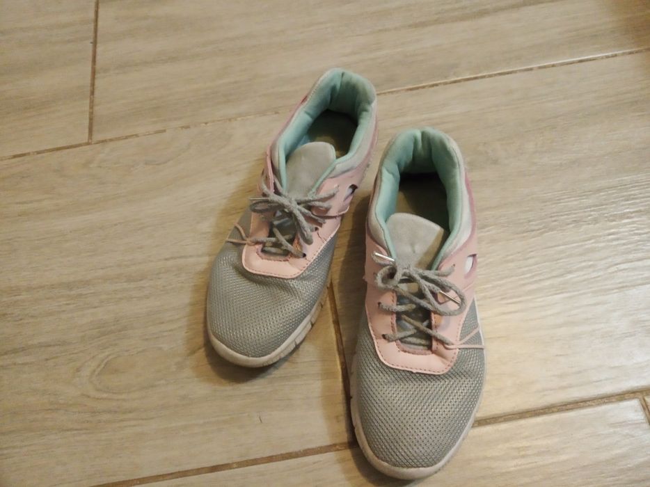 Adidasy.buty sportowe 34-35.wkladks 21,5 cm vm