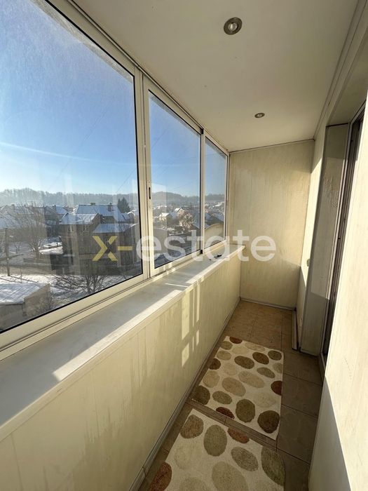 Стильна та простора 3-кімнатна квартира — вул. Варшавська