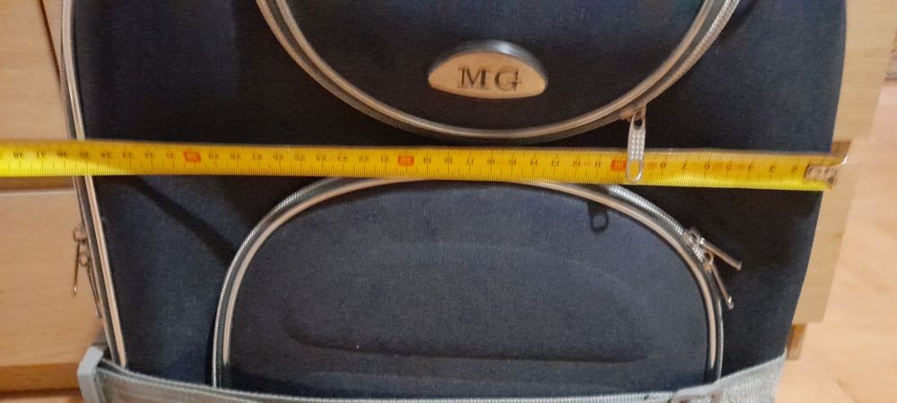 Troley pequeno em bom estado