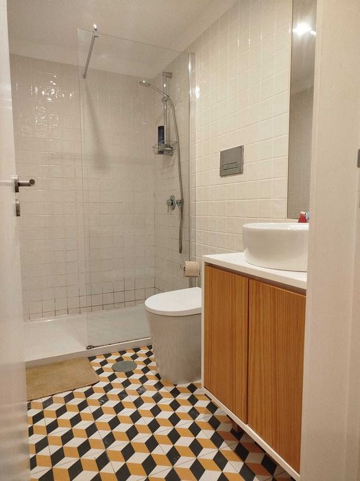 Beautiful renovated studio apartment in historic building in Bonfim - best neighbourhood in Porto!