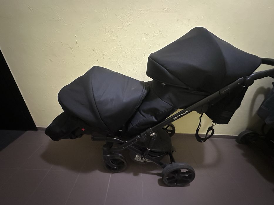 Коляска для двійні