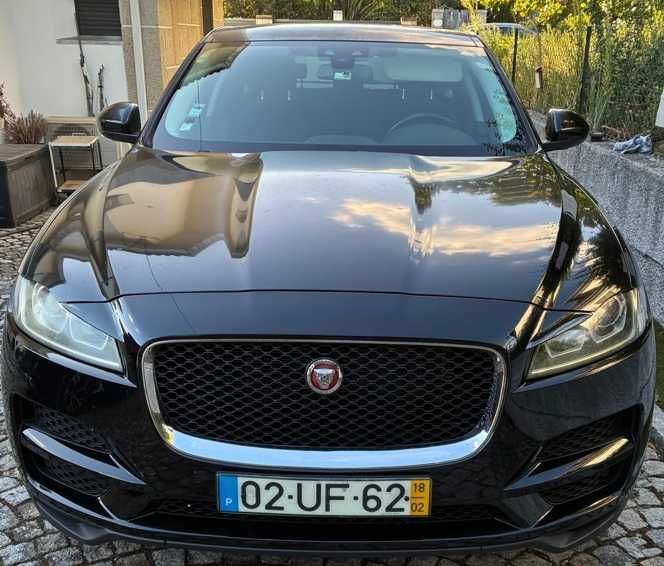 Jaguar F-Pace 2.0D 180HP PURE AUTO