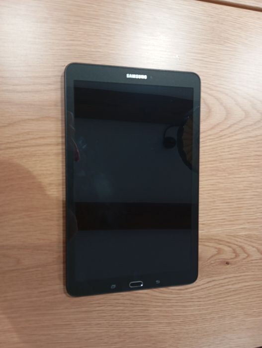 Tablet Samsung SM- T560