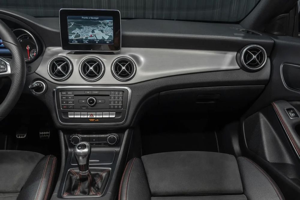 Mercedes-Benz CLA 200 d Shooting Brake AMG Line