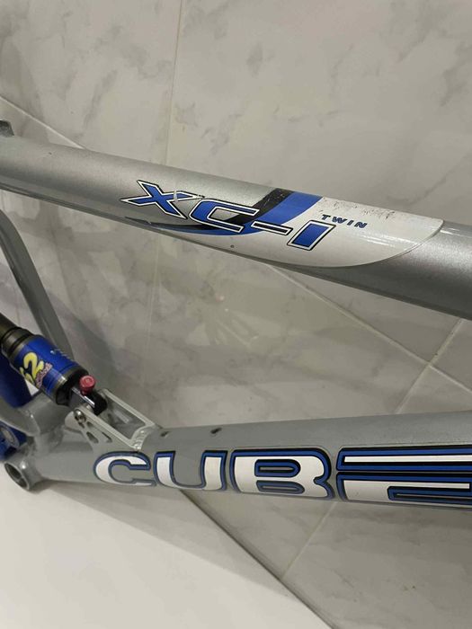 Vendo quadro cube xc com amortecedor