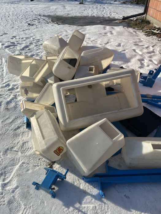 Sprzedam zbiorniki plastikowe  siewnik Monosem