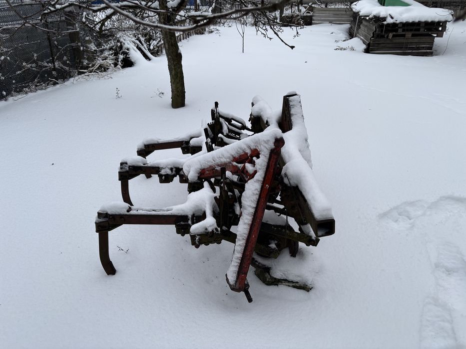 Минитрактор ДонФен 244 продам вместе с навесным оборудованием.