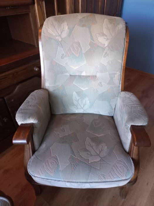 Meblościanka dębowa plus dwa fotele