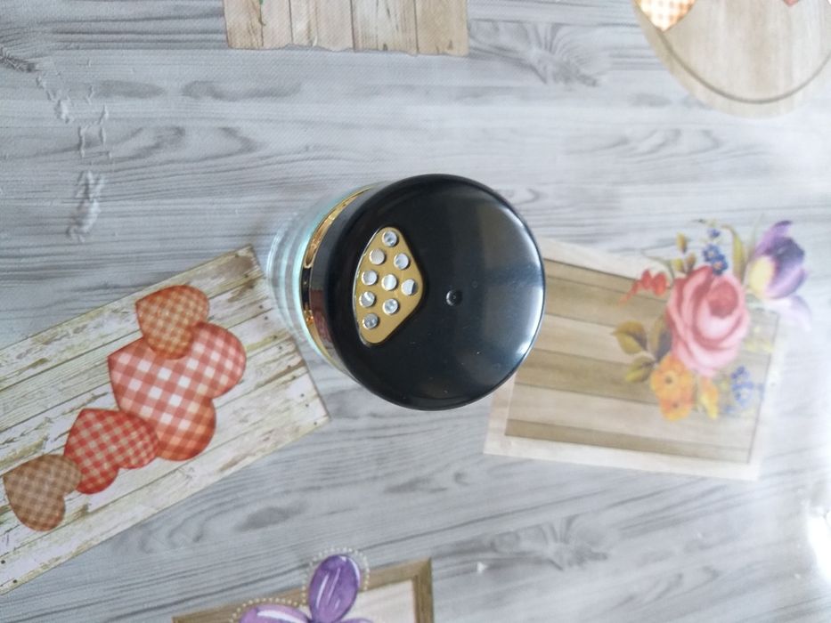 Обмен ёмкости под специи и часы - будильник