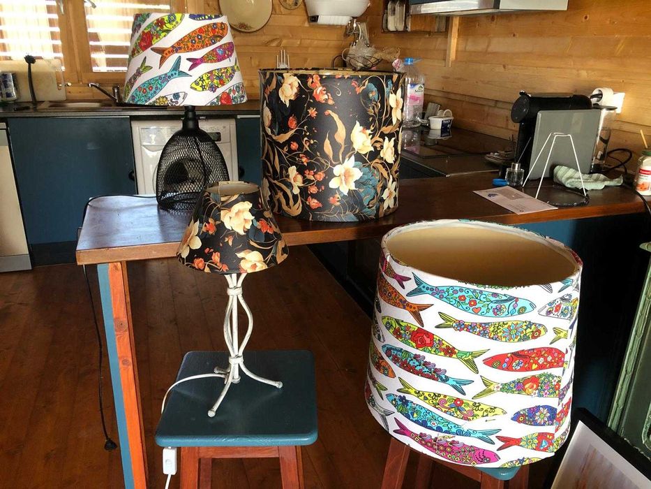 Candeeiro de mesa, bom estado