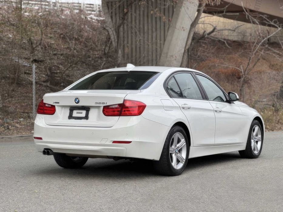 BMW 3 Series 328i xDrive      2015