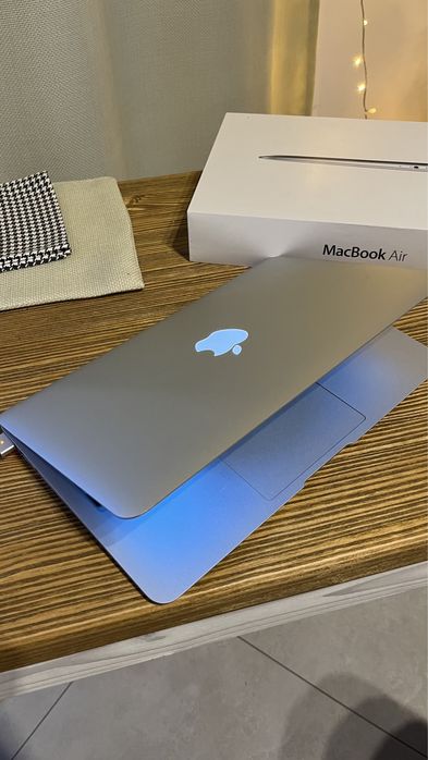 MacBook Air 11 A1465