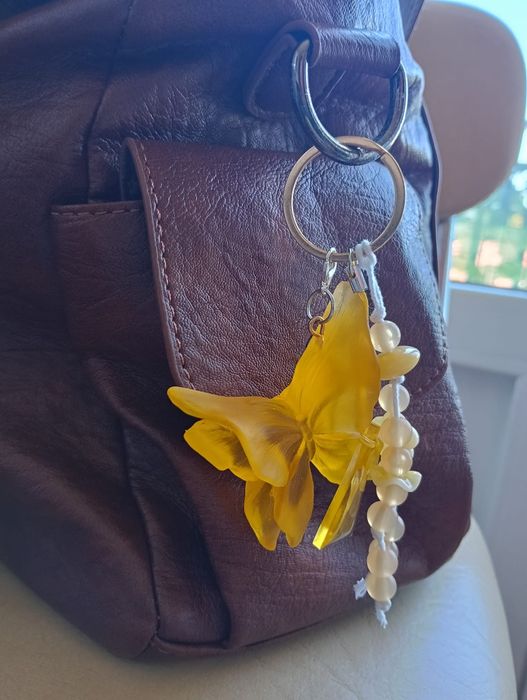 Bag charm artesanal borboleta