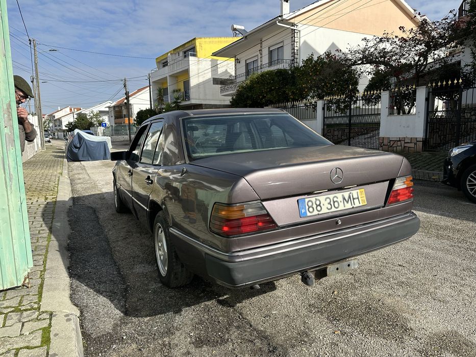 Mercedes 200D bom estado