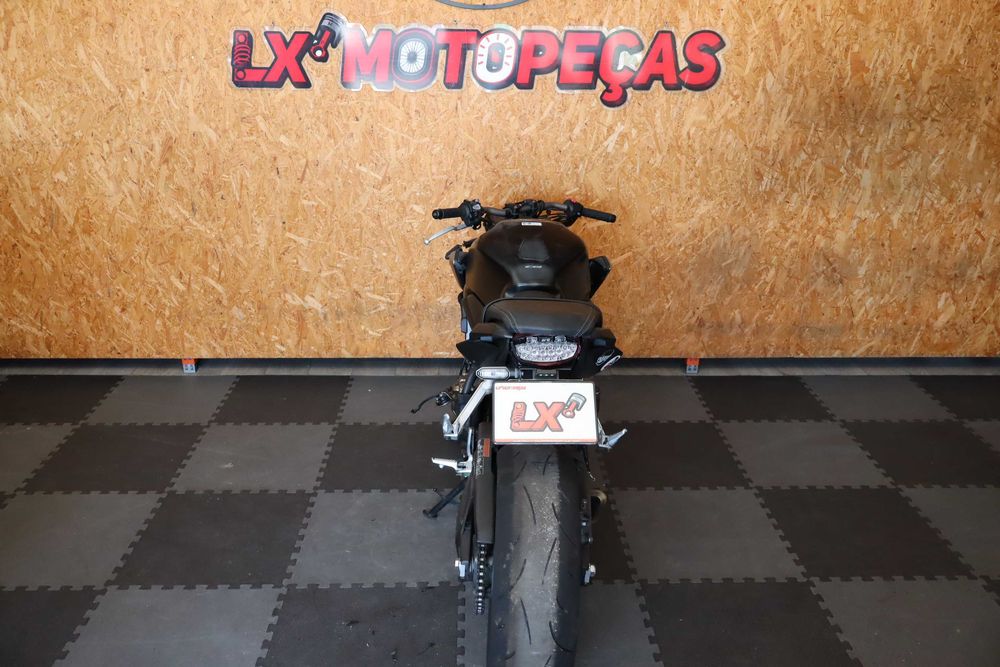 Honda CB650R 2021 para peças