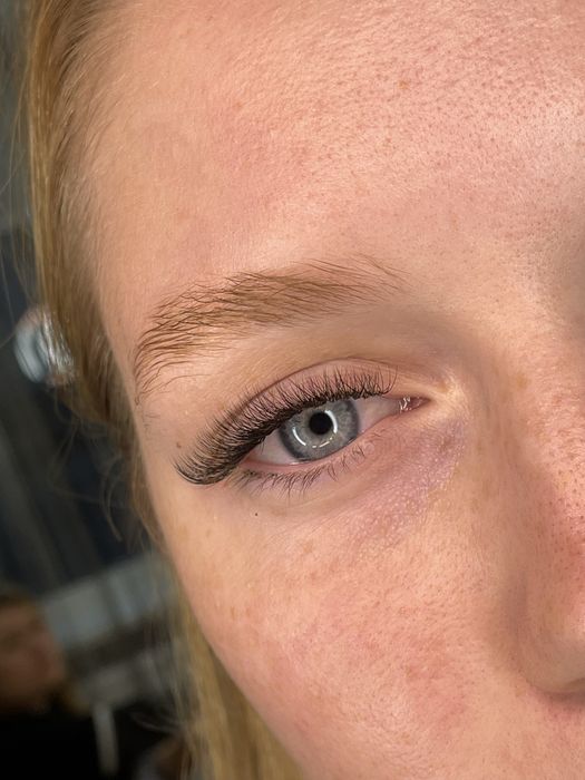 наращивание ресниц/ламинирование ресниц, оформление бровей