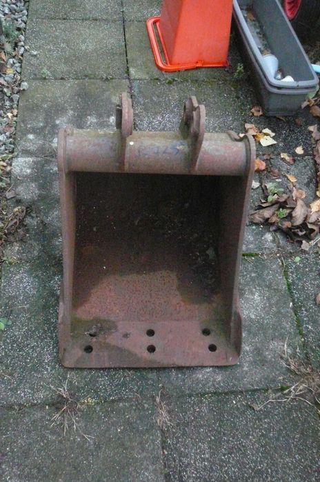 Łyżka do koparki minikoparka 45 cm sworzeń 32 mm