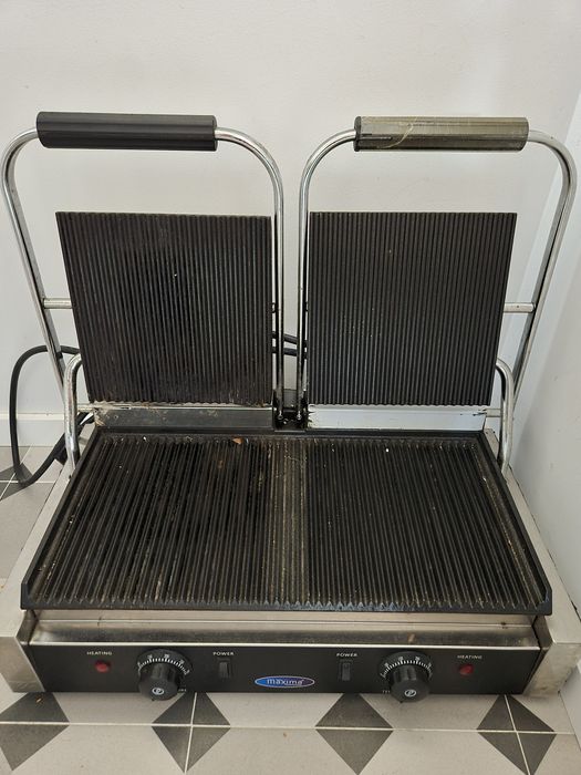 Professional Grill machine