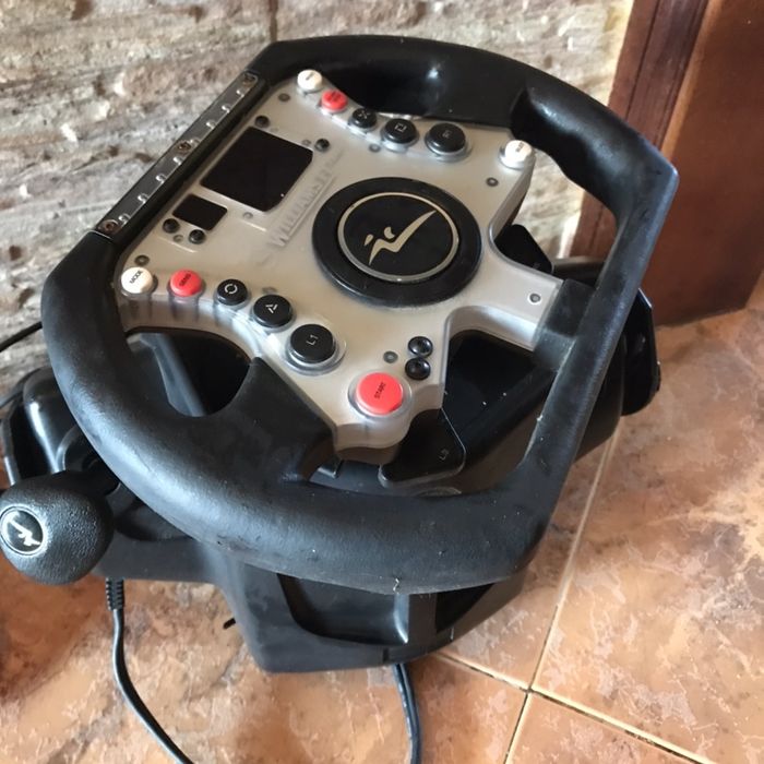 Volante WiLLiams F1 team como novo