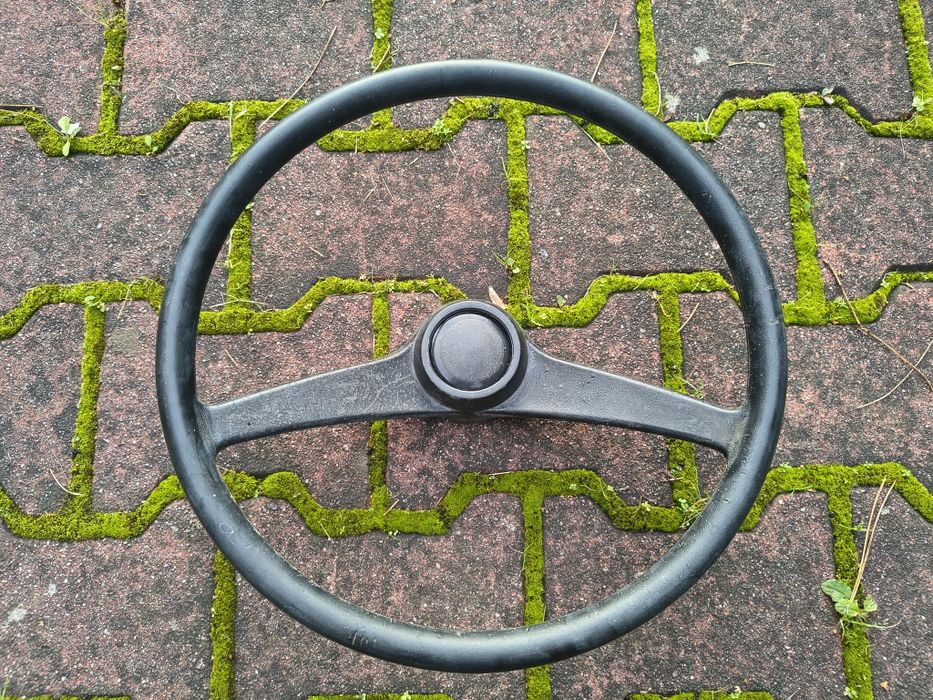Kierownica Fiat 126p Maluch ST cienka - pierwsza seria
