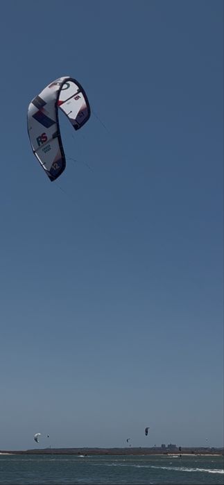 Kites Eleveight RS+ 9metros / Rs 12 metros + barra
