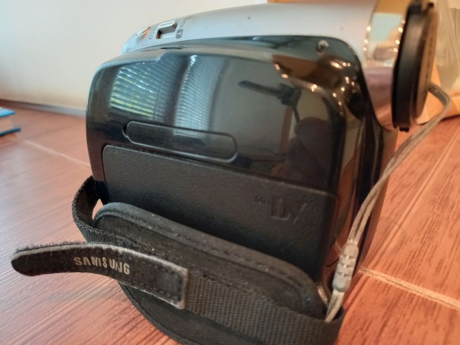 Видео, фото камера Samsung Mini  LV