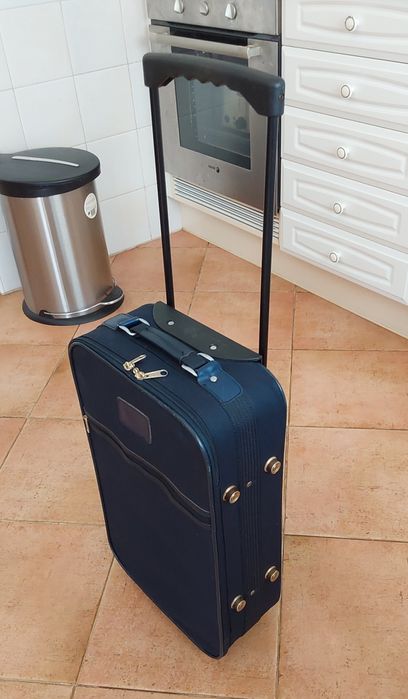 MALA DE VIAGEM DE CABINE COM TROLLEY. Casa,Viagens,Arrumação,Passeio.