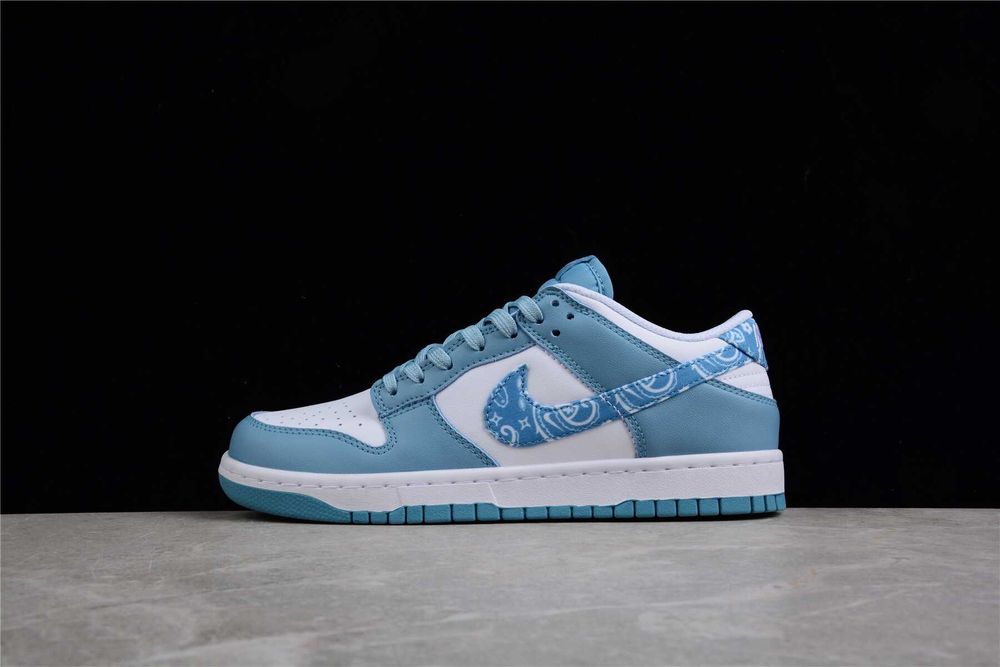 Nike Dunk Low - Branco e Azul