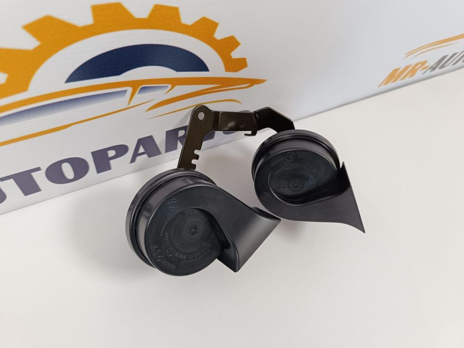 Сигнали в зборі клаксон Tesla Model 3 1109660-00-B