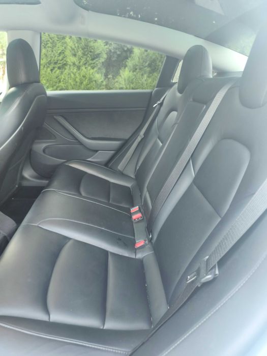 Tesla model 3 performance