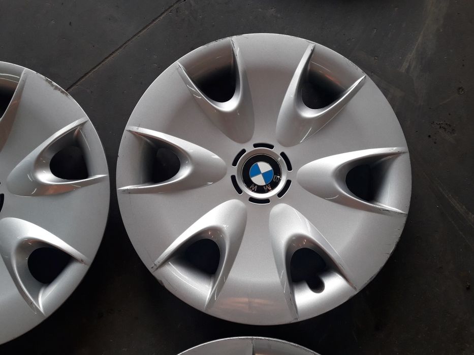 (42) Kołpaki 16" - BMW