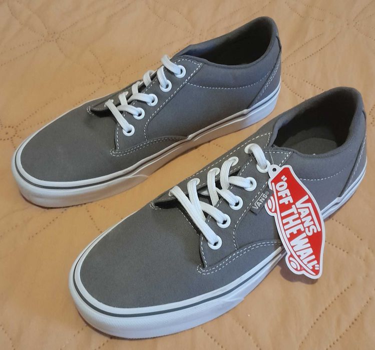 Ténis VANS novos cor cinzento Originais