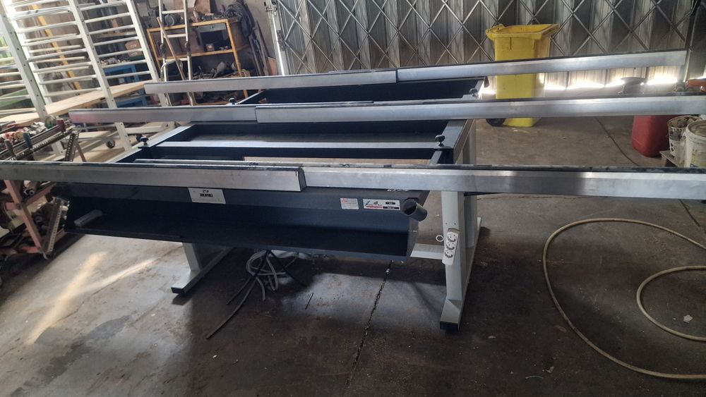 Bancadas para montar janelas em aluminio e pvc extensíveis