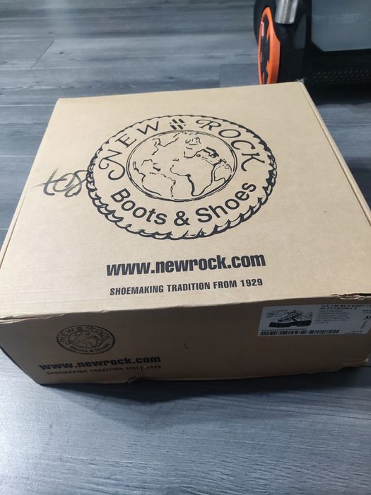 New rock tank нові оригінальні