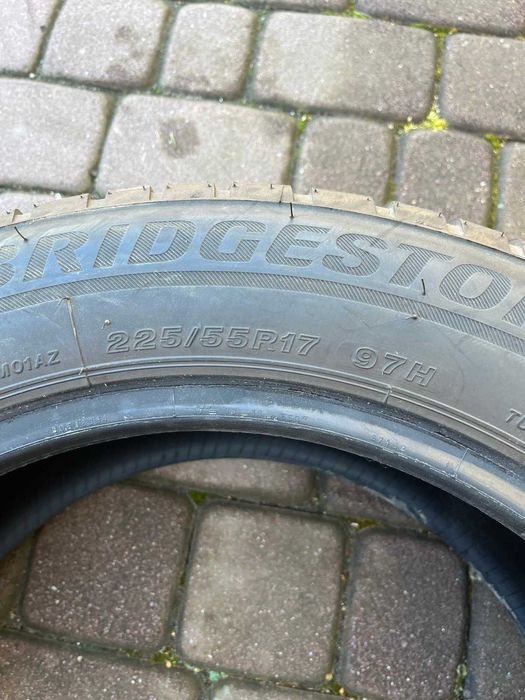 Opony Bridgestone Blizzak LM001  225/55/17 97H  7mm ROK 2023