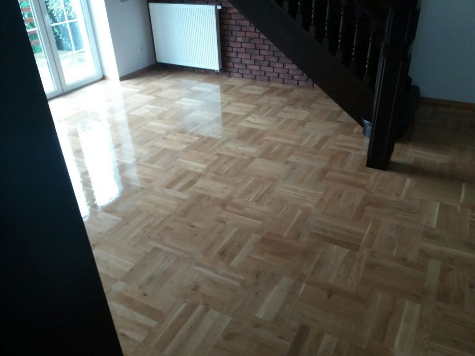 Cyklinowanie bezpyłowe, renowacja schodów, olejowanie, lakiery, kleje