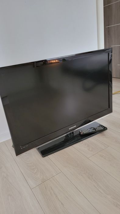 TV Telewizor Samsung 37” Full HD – sprawny, pilot, LED z tyłu