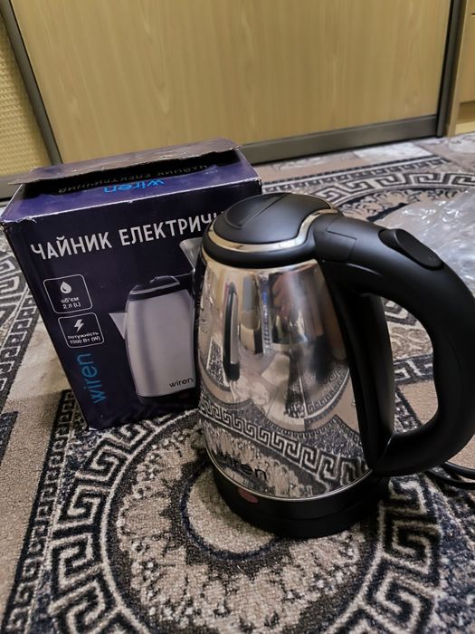 Продам чайники нові на 2 і 1.8 літра